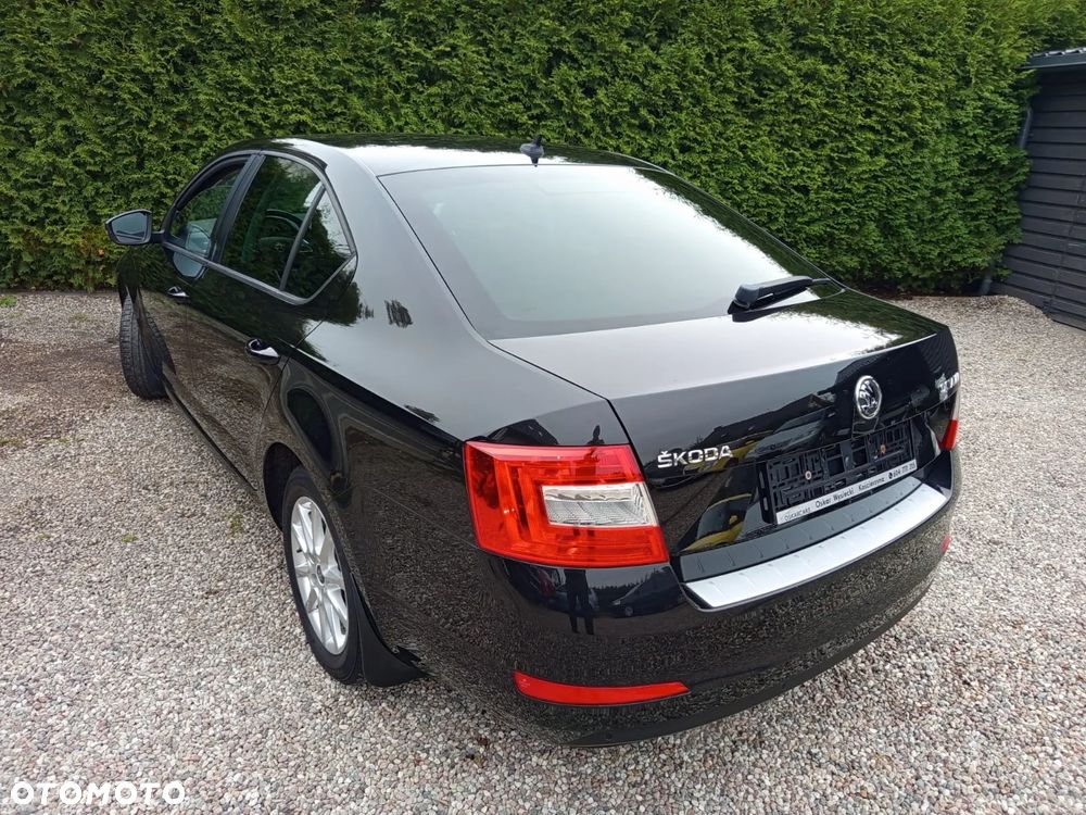Skoda Octavia 1.2 TSI Active DSG - 2