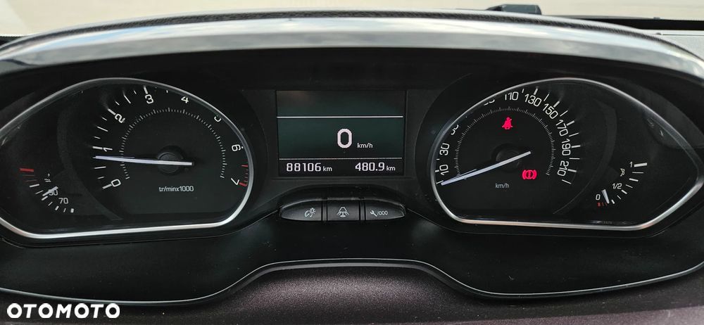 Peugeot 2008 PureTech 82 Allure - 12