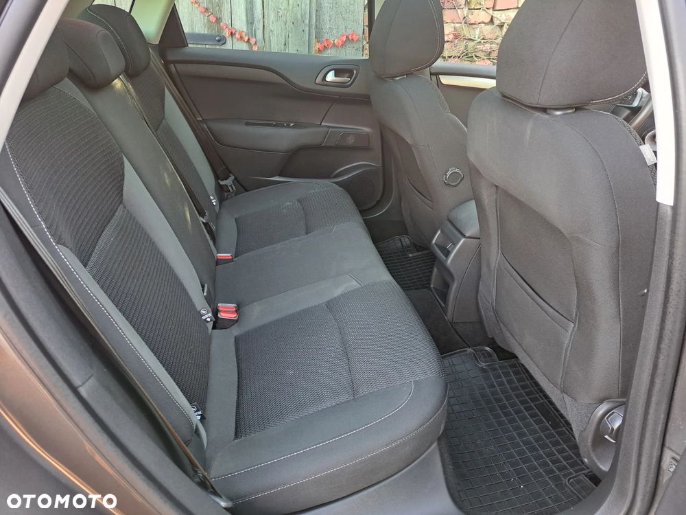 Citroën C4 ver-puretech-130-stop-start-eat8-shine - 16