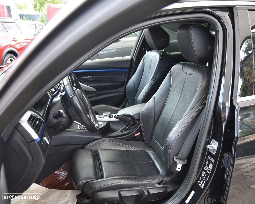 BMW 320 d Touring xDrive Pack M Auto - 8
