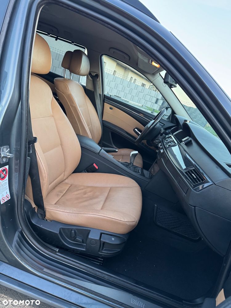 BMW Seria 5 520d Edition Exclusive - 23