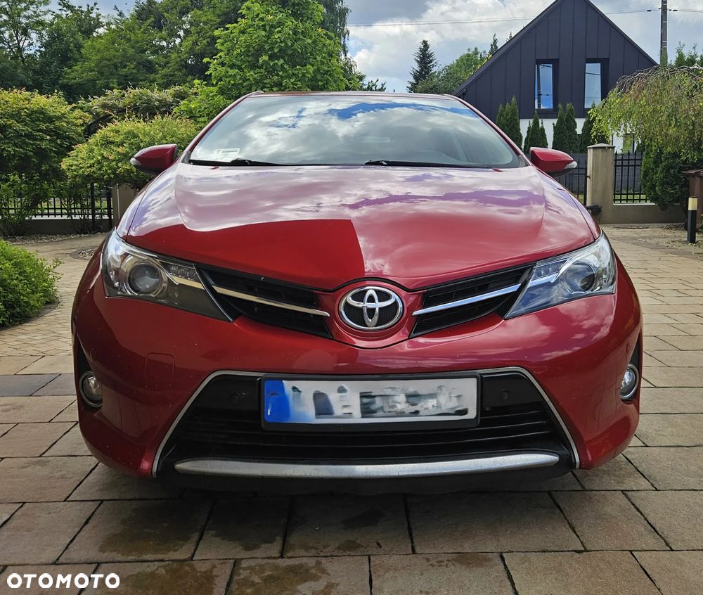 Toyota Auris 1.6 Premium - 2