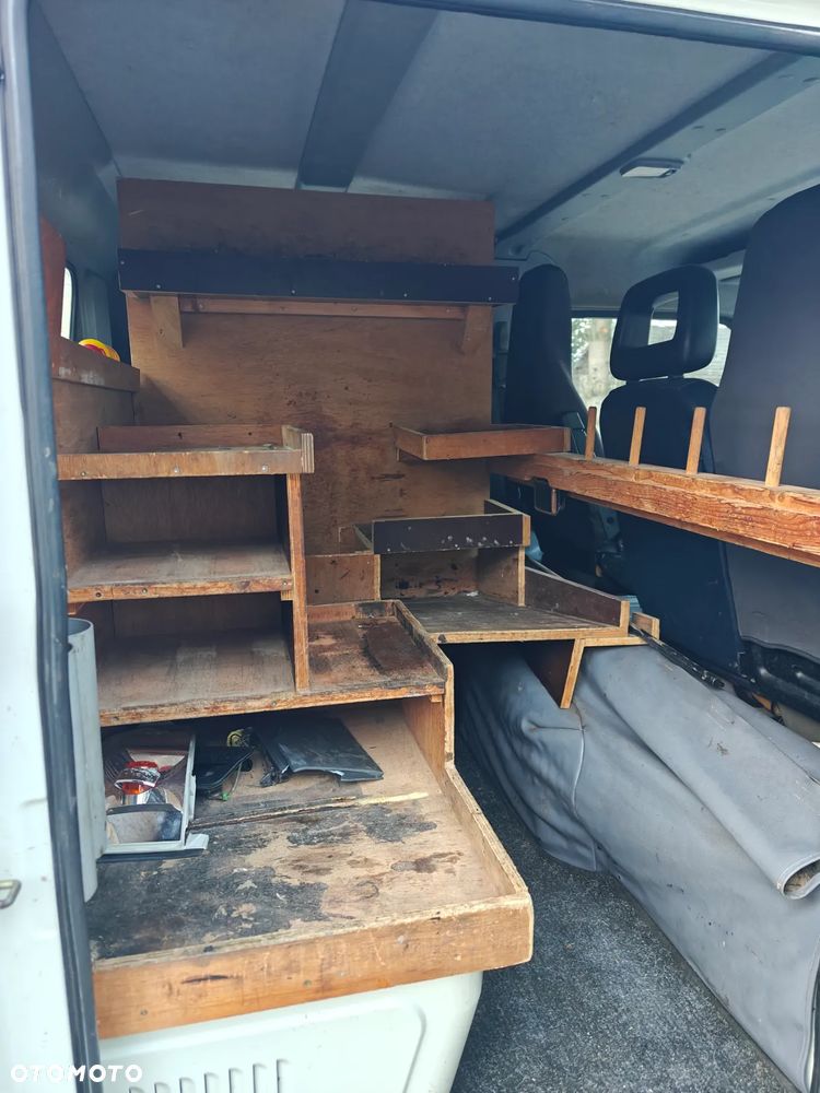 Mitsubishi Fuso canter - 11