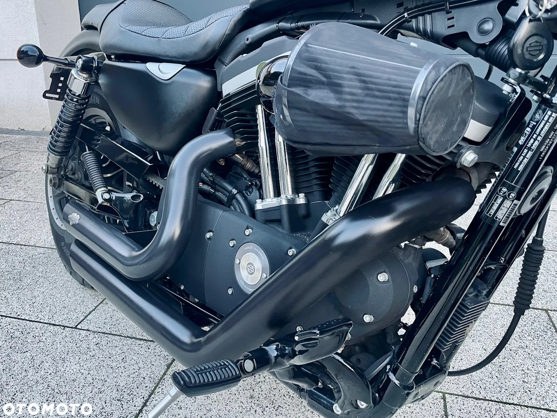Harley-Davidson Sportster Iron 883 - 14
