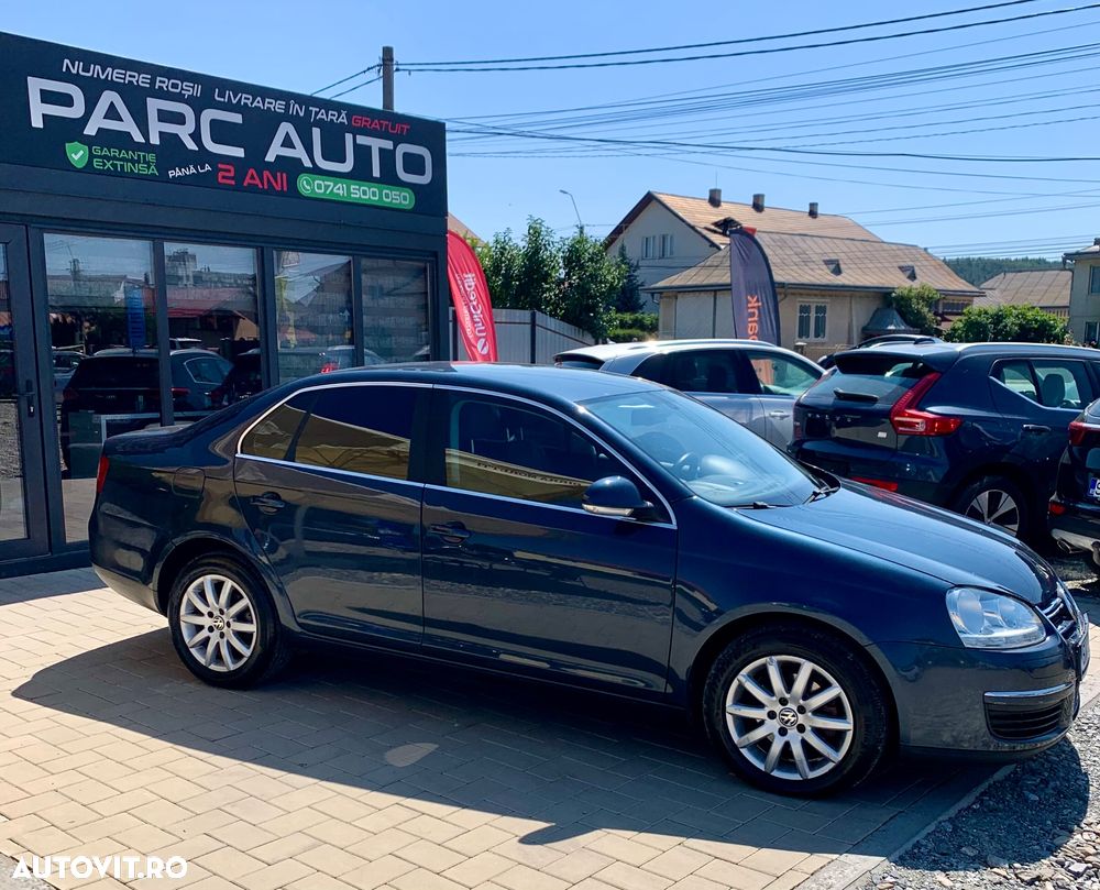 Volkswagen Jetta 1.9 TDI DPF Trendline - 1