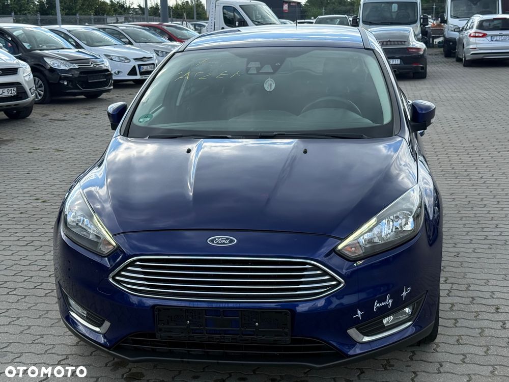 Ford Focus 1.0 EcoBoost Titanium - 4