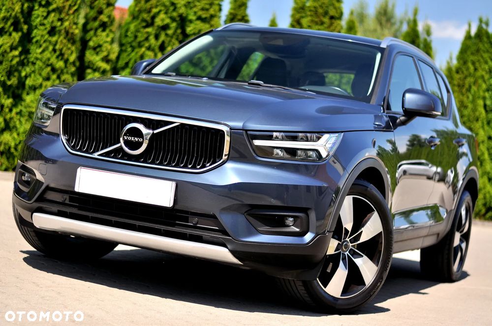 Volvo XC 40 T3 Momentum Pro - 1
