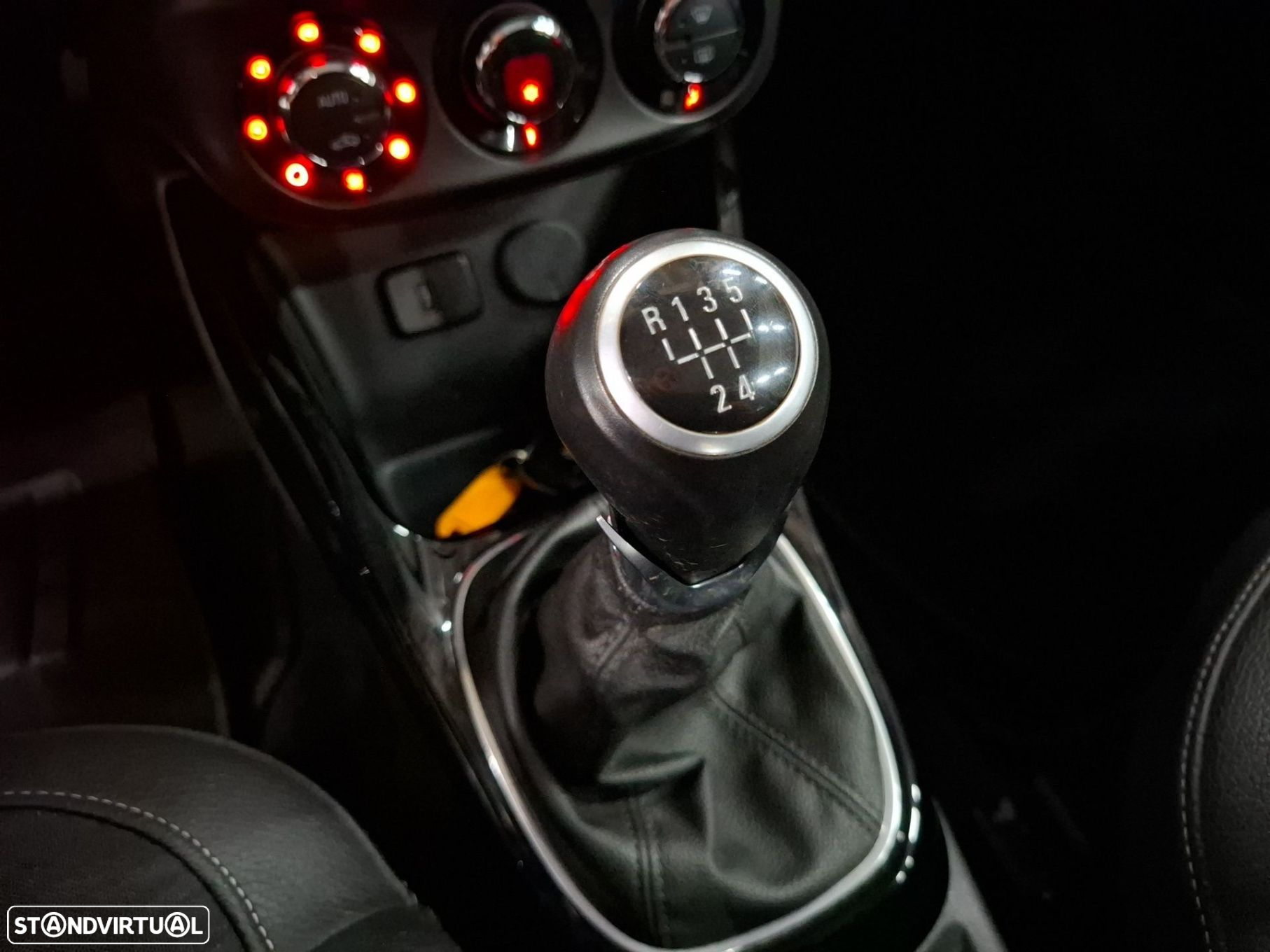 Opel Adam 1.2 Glam - 18