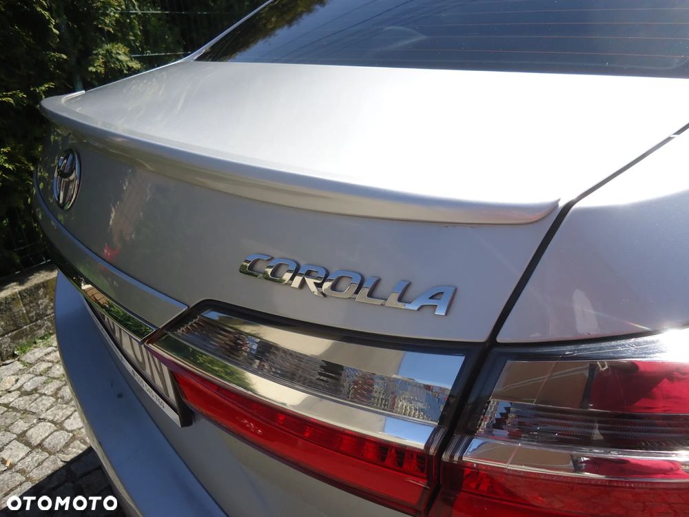 Toyota Corolla 1.6 Comfort - 13