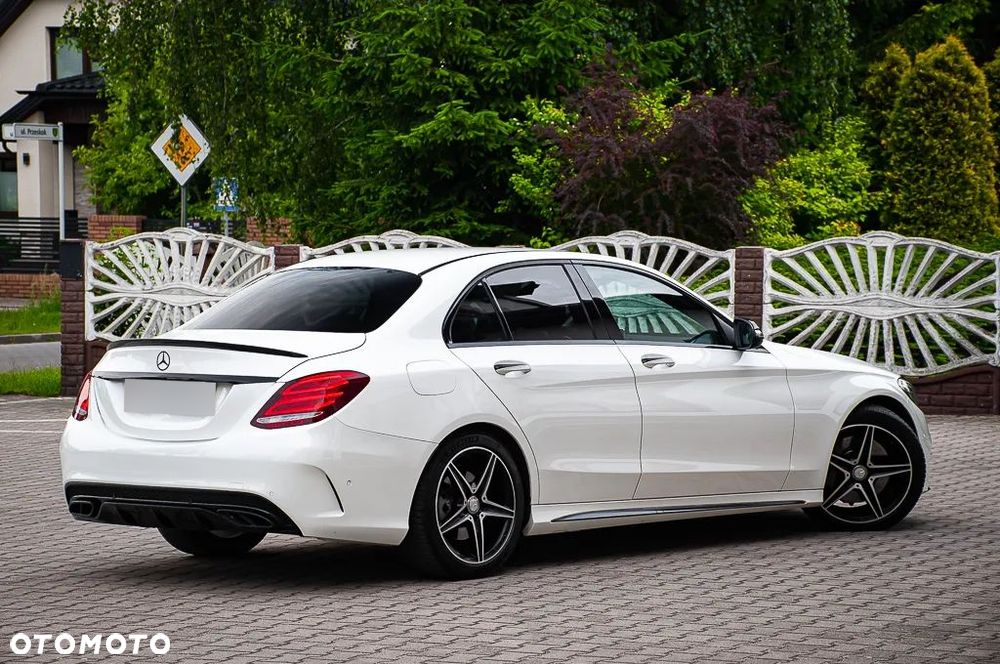 Mercedes-Benz Klasa C 400 4Matic 7G-TRONIC AMG Line - 15