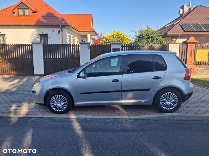 Volkswagen Golf - 2