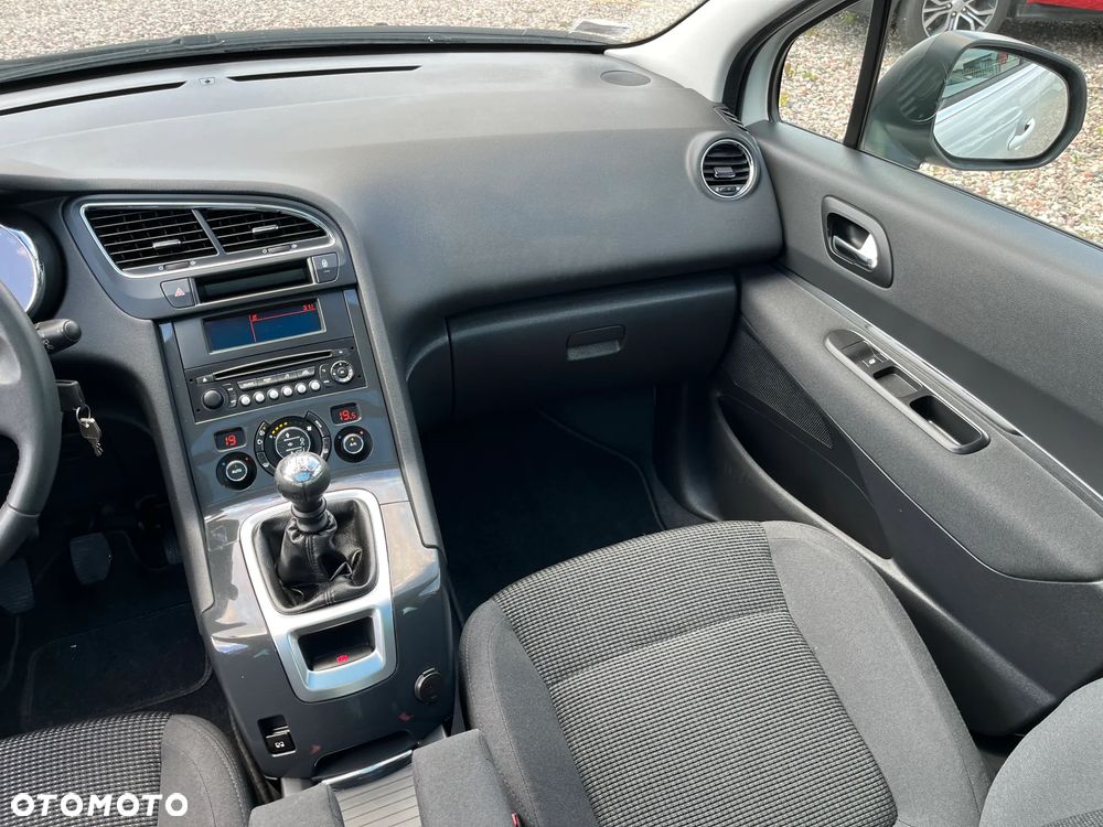 Peugeot 5008 - 27