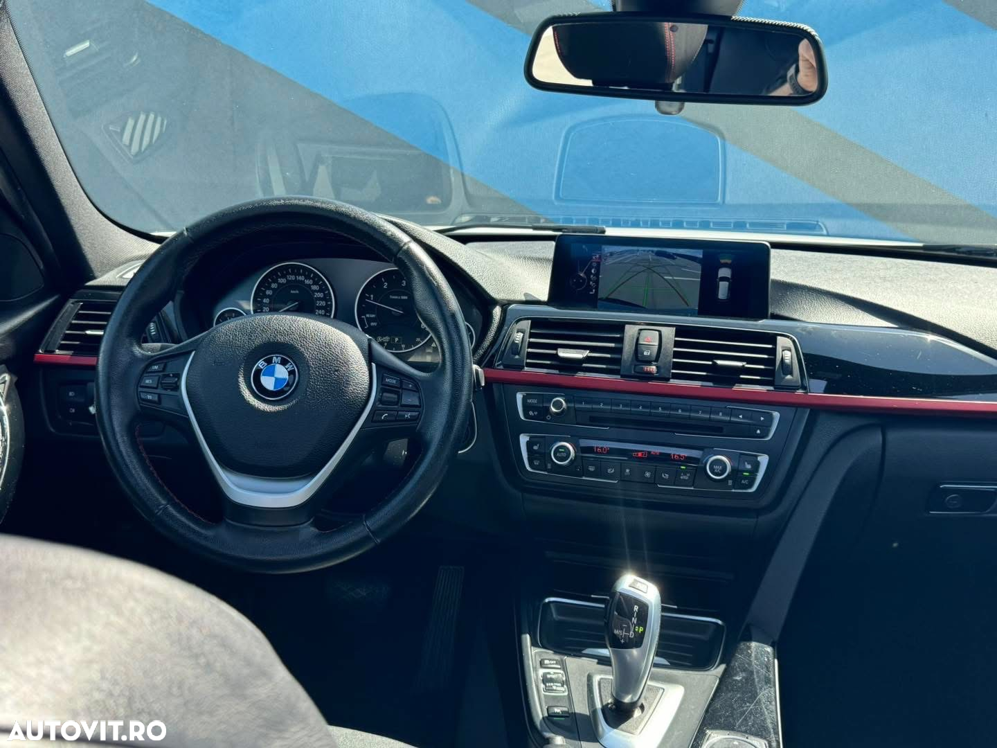 BMW Seria 3 320d Sport-Aut. Sport Line - 9