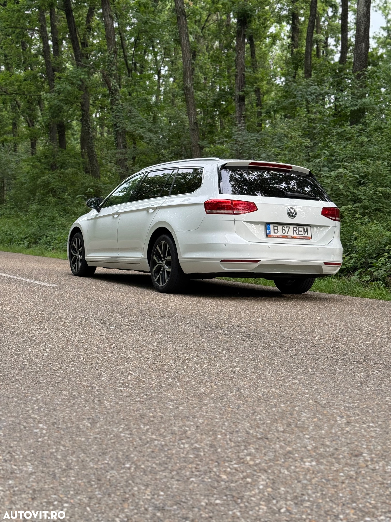 Volkswagen Passat Variant 2.0 TDI DSG Comfortline - 11