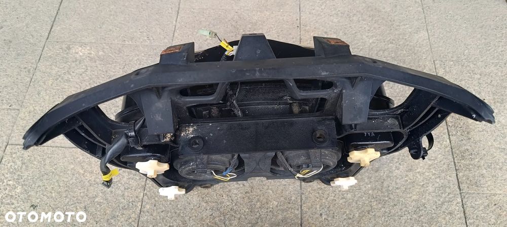 SUZUKI GSXF 750 KATANA JAJKO LAMPA REFLEKTRO STELAŻ ORYGINAŁ BARDZO ŁADNY ZESTAW - 13