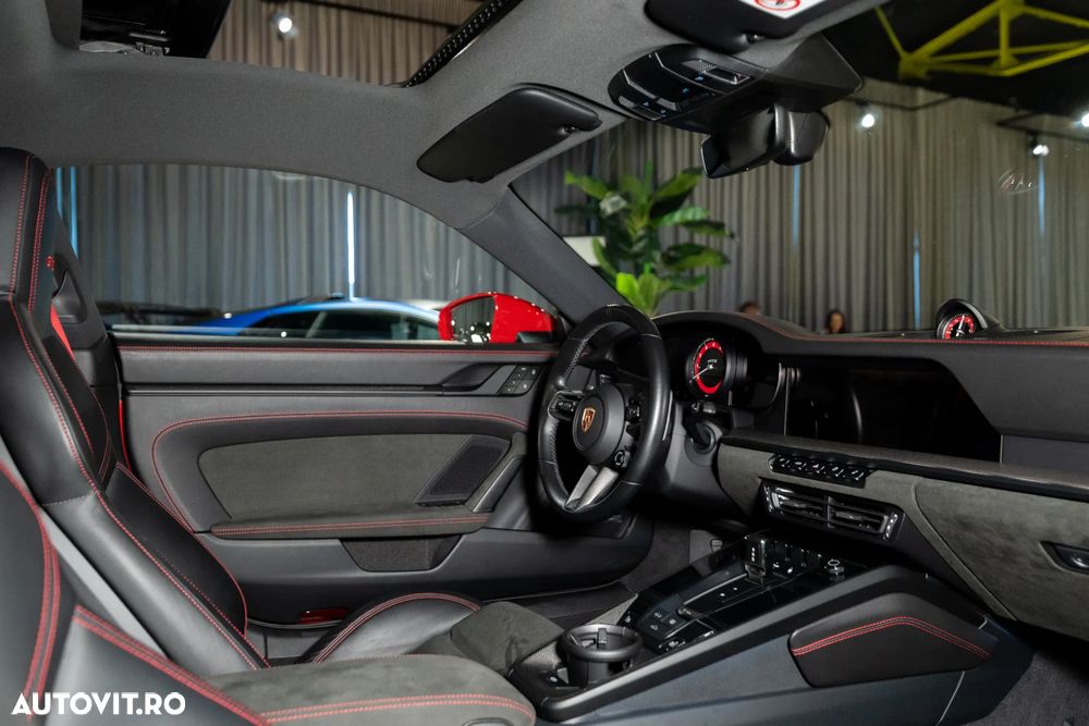 Porsche 911 - 33