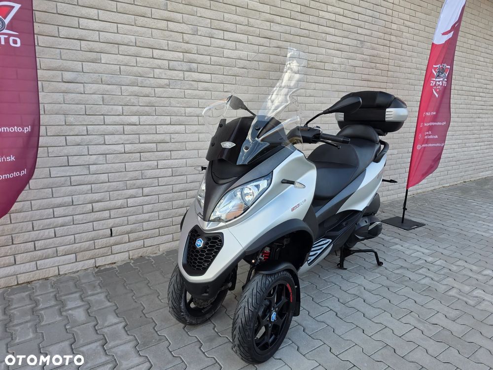 Piaggio MP-3 - 2
