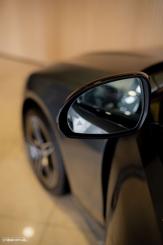 Mercedes-Benz C 300 e AMG Line - 19