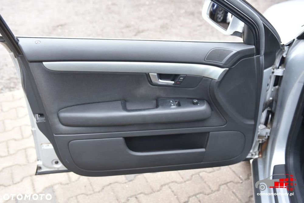 Audi A4 Limousine - 12