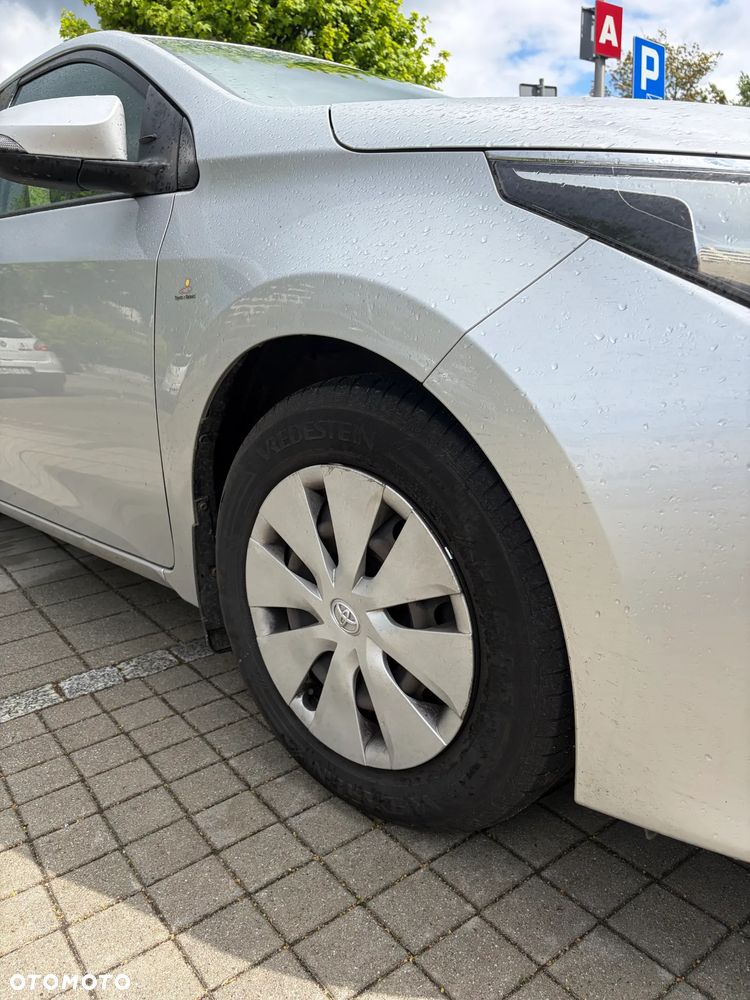 Toyota Corolla 1.4 D-4D Active EU6 - 12