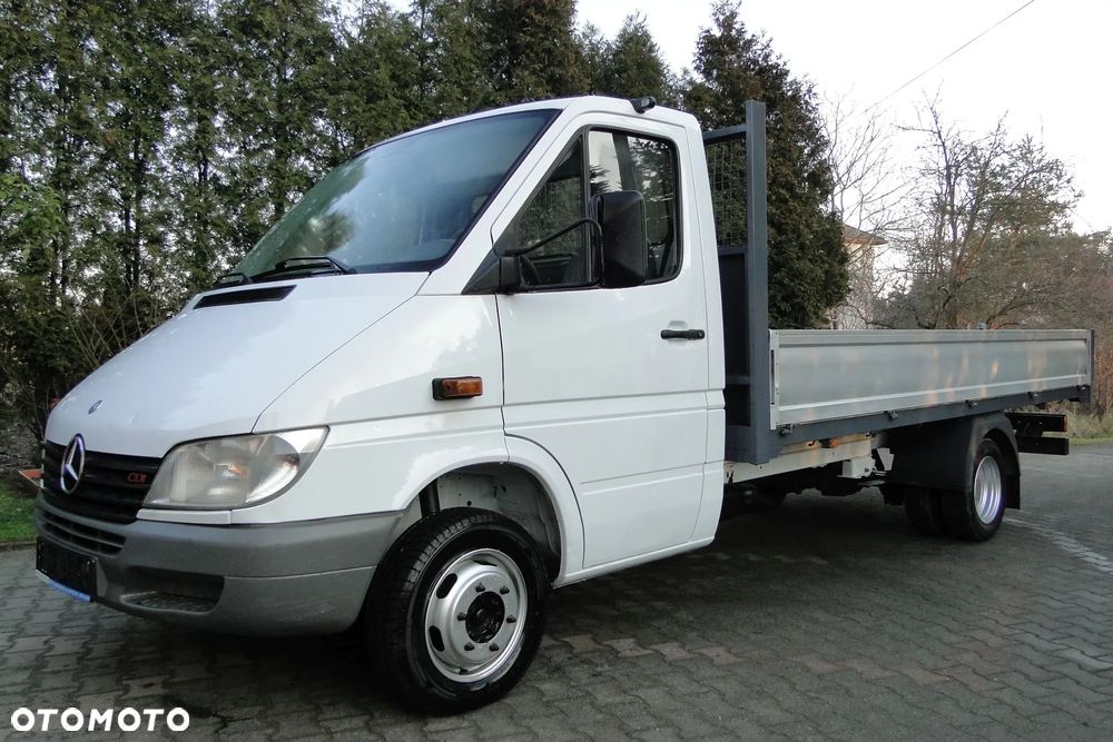 Mercedes-Benz Sprinter 411 - 1