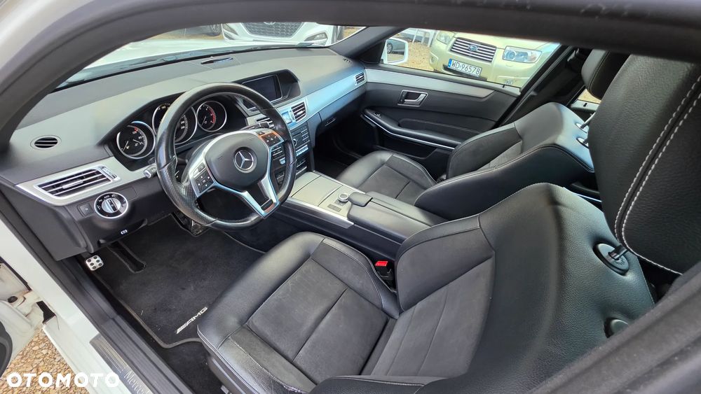 Mercedes-Benz Klasa E 220 BlueTEC 4Matic 7G-TRONIC Avantgarde - 17