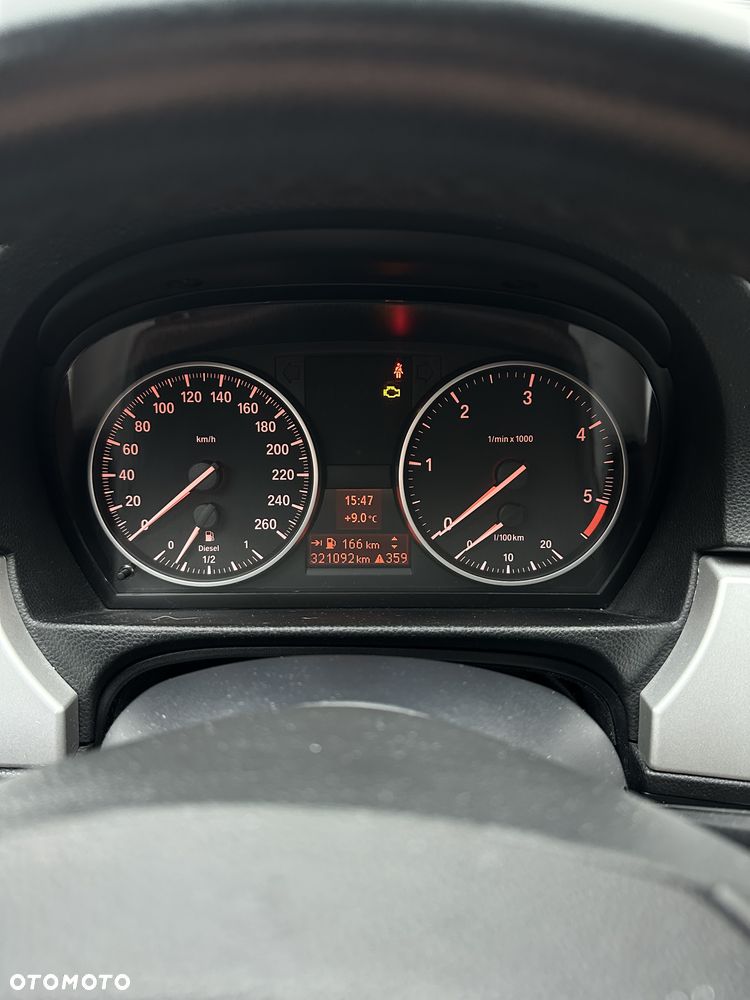 BMW Seria 3 318d DPF - 14