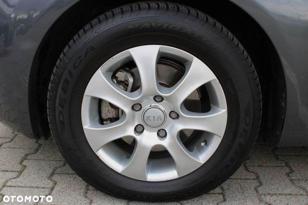 Kia Venga - 3