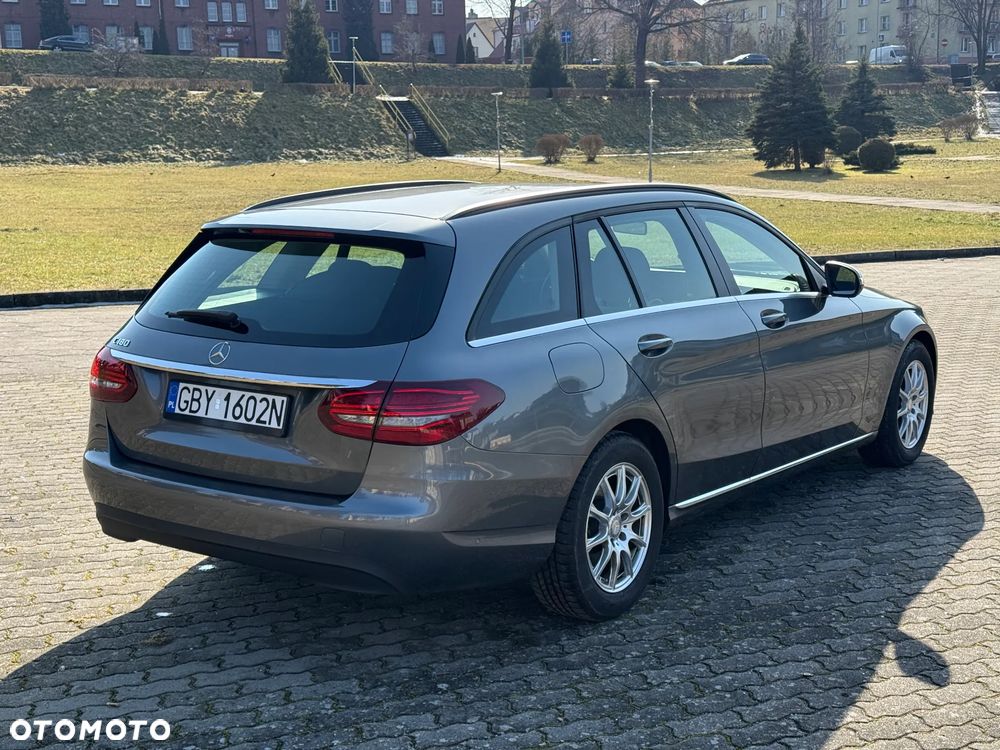 Mercedes-Benz Klasa C 180 - 10