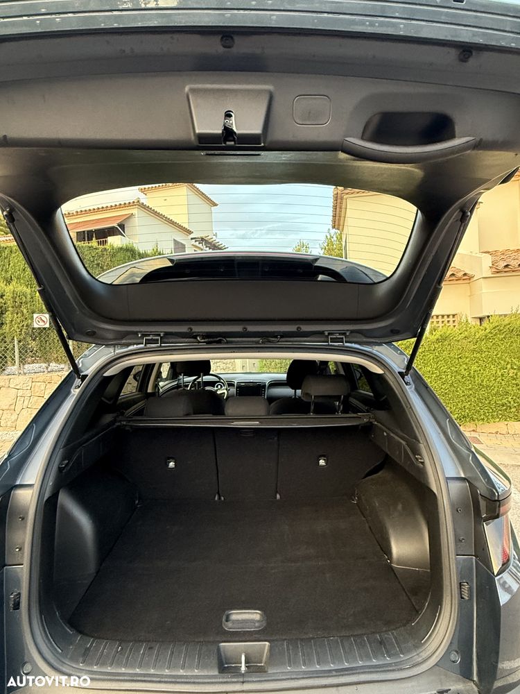 Hyundai Tucson 1.6 T-GDi 4WD 6MT Style - 12