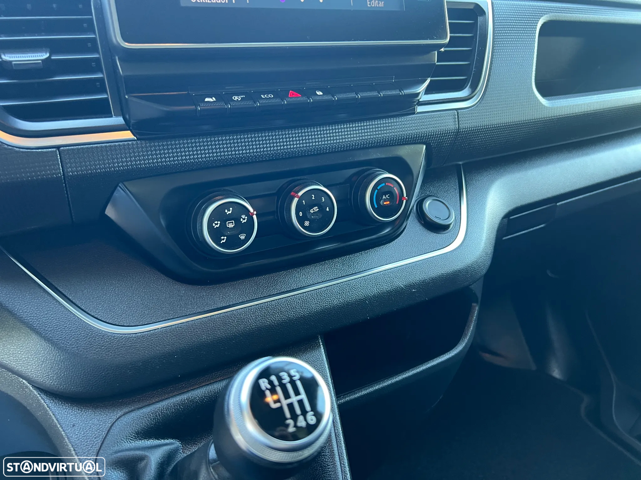 Renault Trafic 2.0 BlueDci Longa L2H1 130 cv Gran Confort GPS - 23
