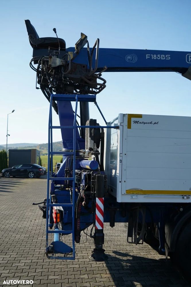 Mercedes-Benz ACTROS 2548 / 6x2 / ÎNĂLȚIME - 6,5 M / PUNTE RELAXABILĂ / TRANSMISIE FASSI / ATINGERE: 10,85 M / PRIMUL SCAUN SPATE / ROTATOARE / FURCĂ PENTRU PALEȚI - 21