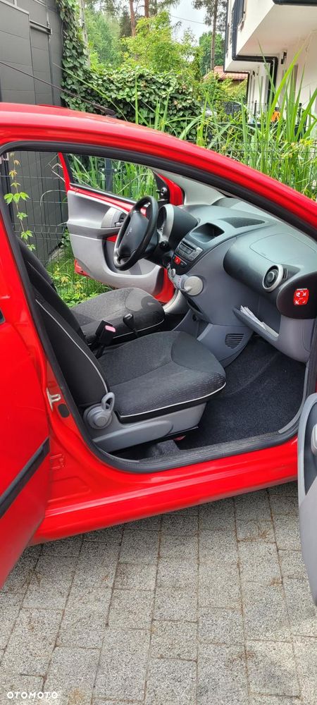 Peugeot 107 - 10