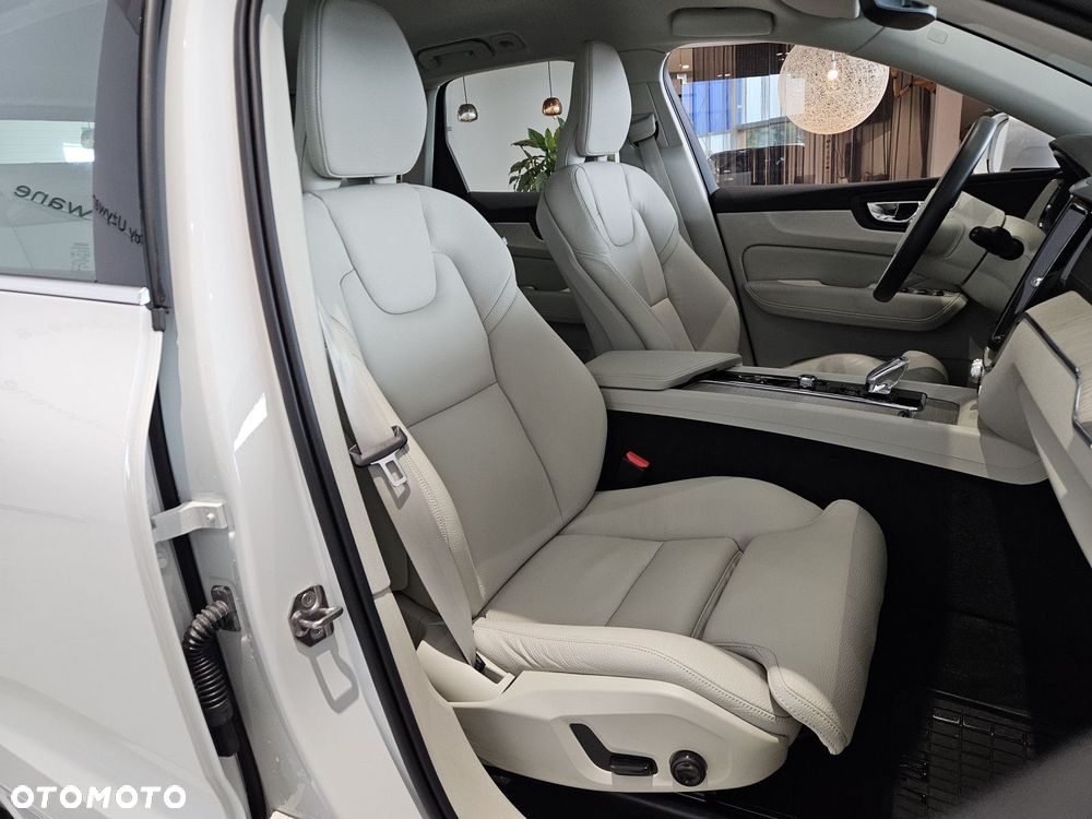 Volvo XC 60 - 29