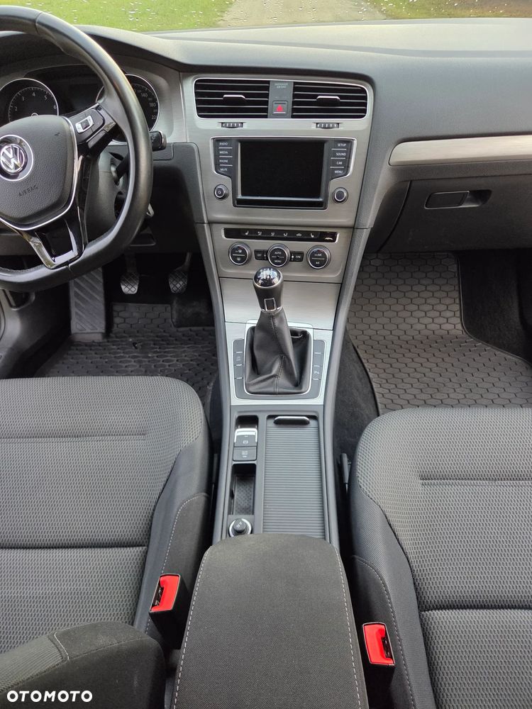 Volkswagen Golf 1.4 TSI BMT Comfortline - 21