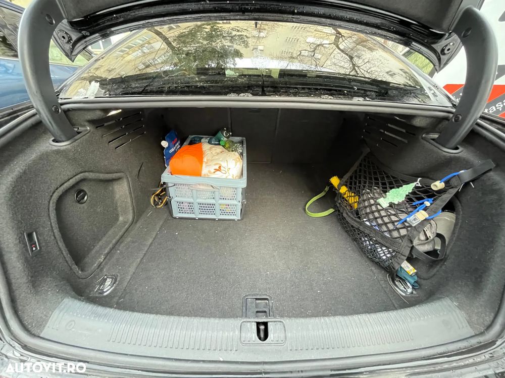 Audi A4 Limuzina 2.0 TDI DPF clean Attraction - 29