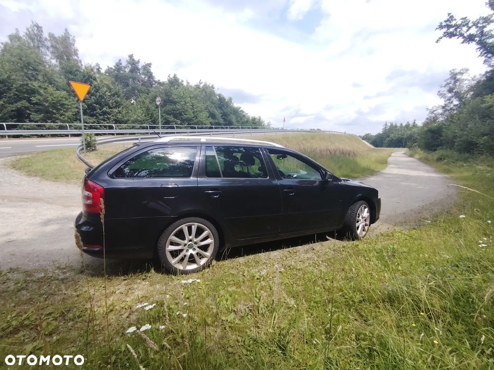 Skoda Octavia 2.0 TFSI RS - 4