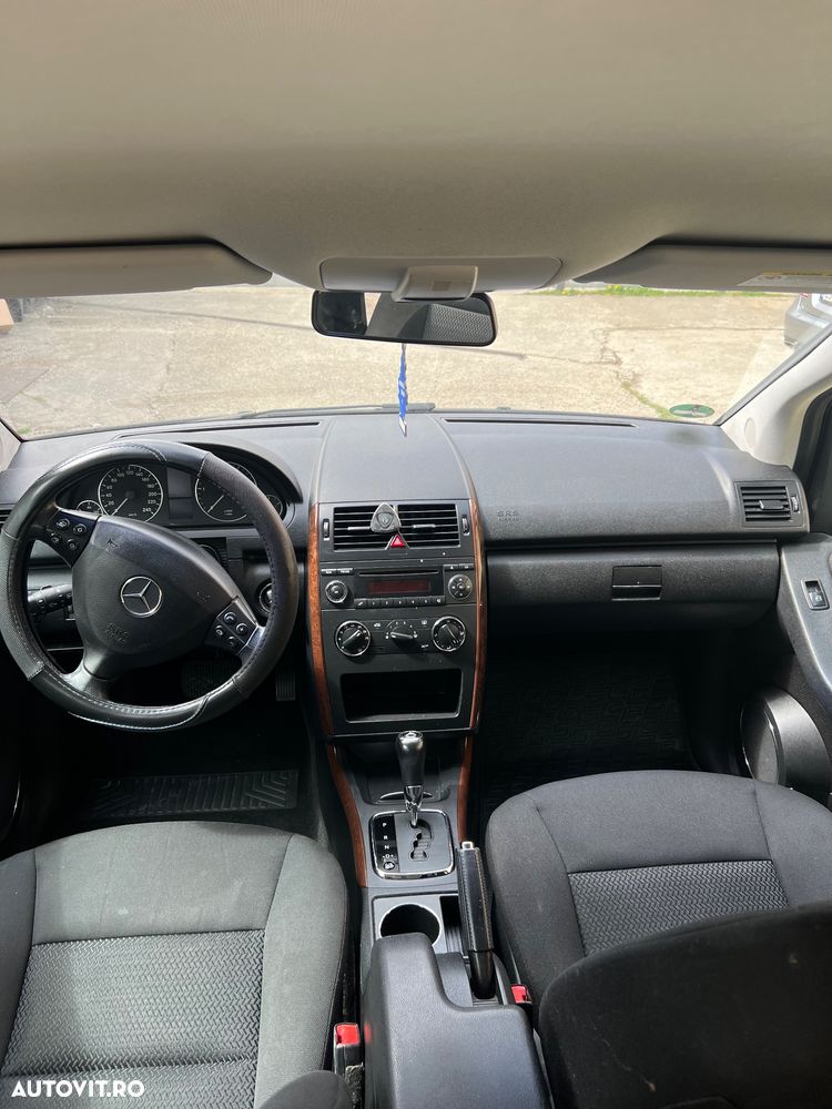 Mercedes-Benz A 180 - 10