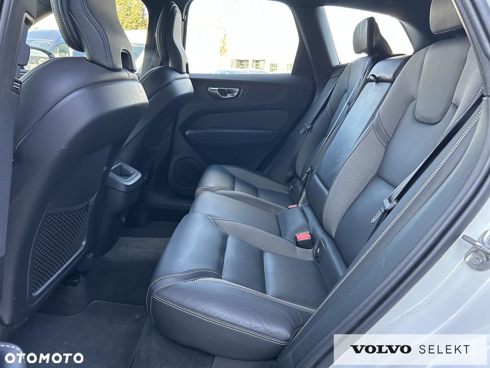 Volvo XC 60 - 25