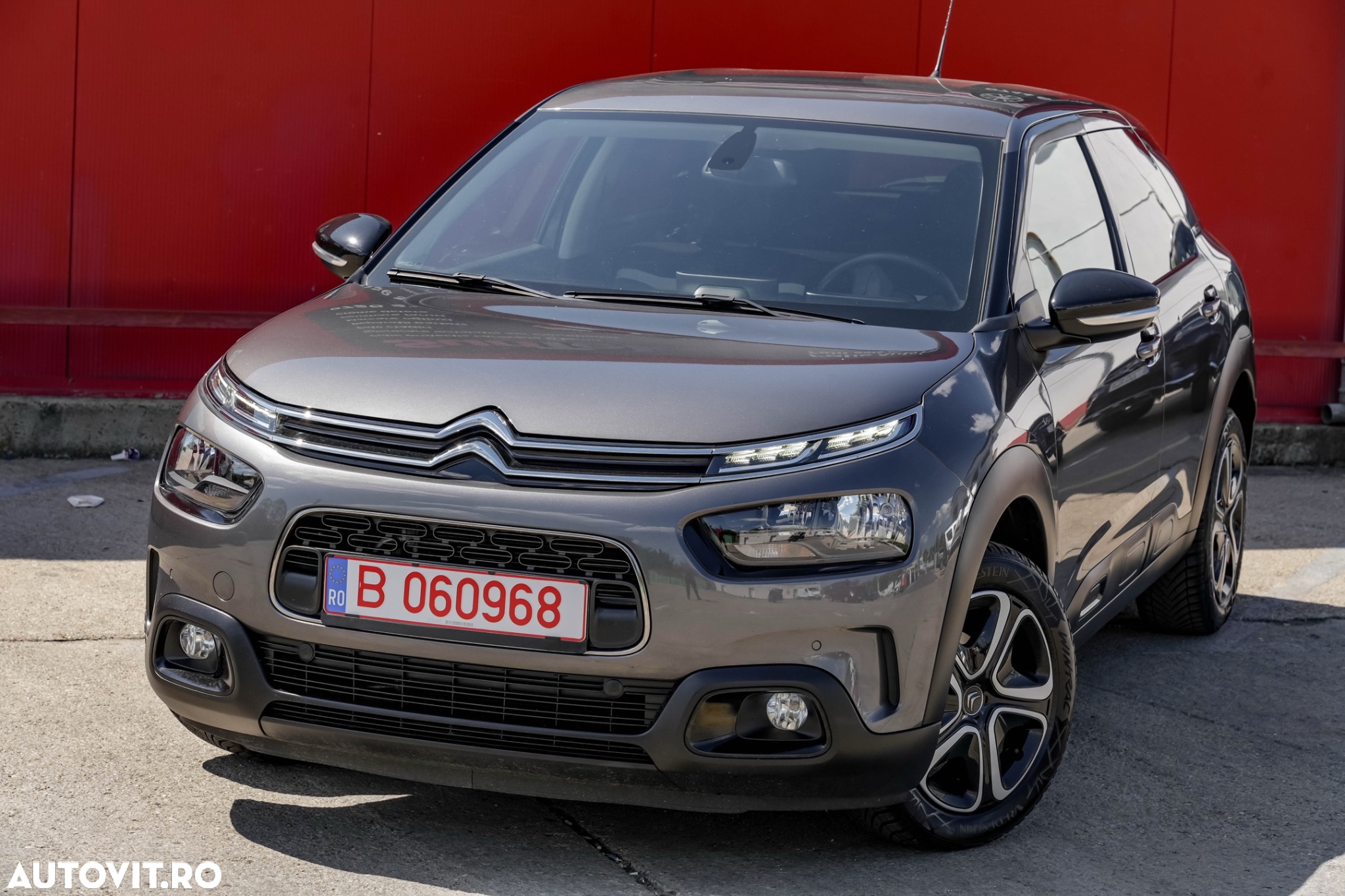 Citroën C4 Cactus 1.2 PureTech S&S BVM Live - 16