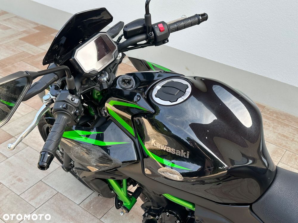 Kawasaki Z 650 - 6
