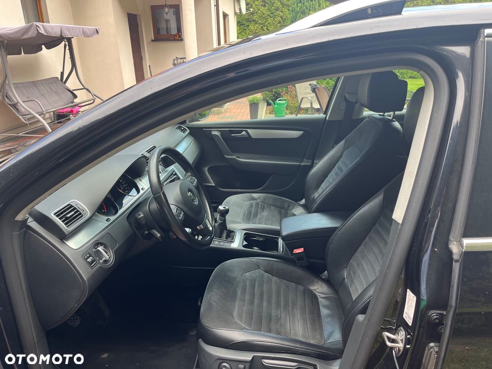 Volkswagen Passat 1.6 TDI BlueMotion Technology Highline - 9