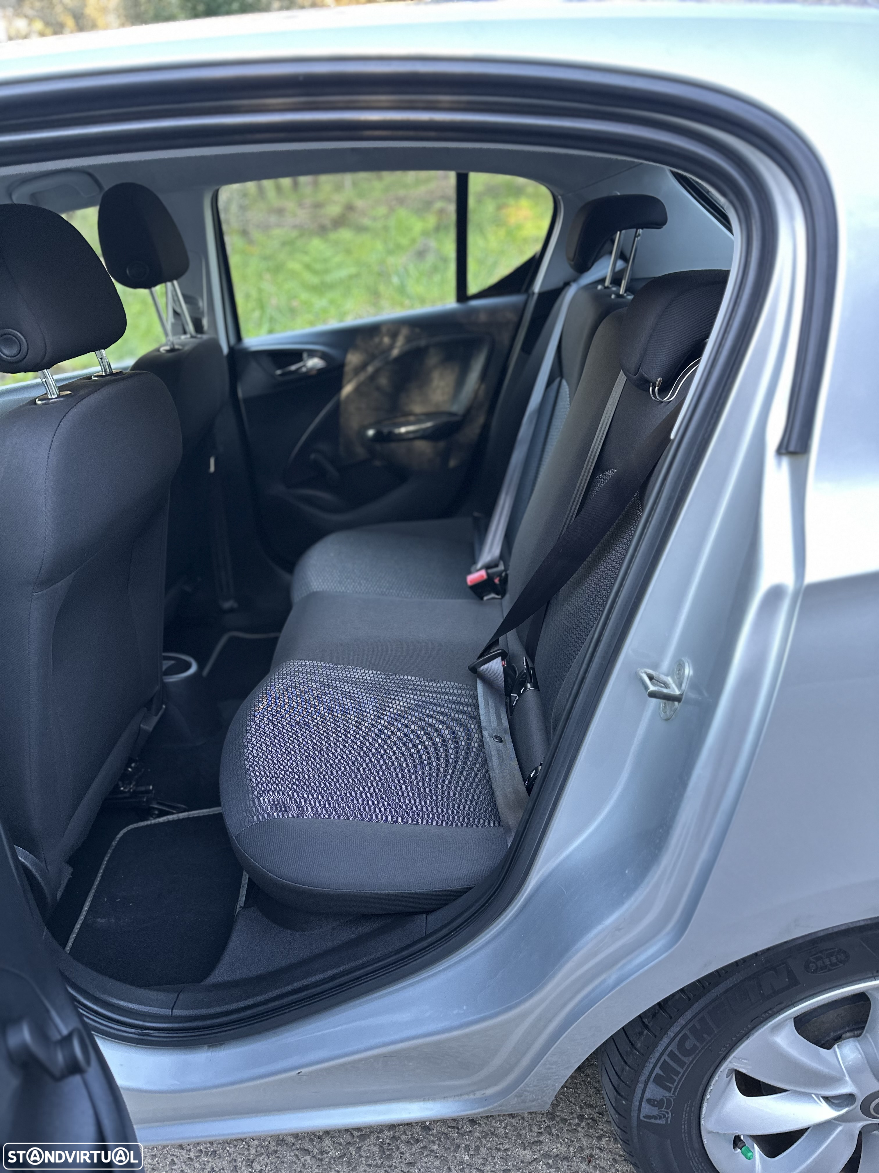 Opel Corsa 1.2 Enjoy - 12