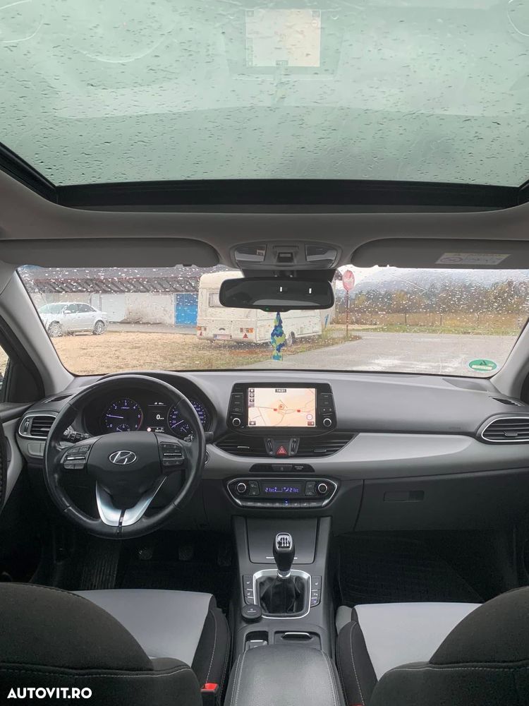 Hyundai i30 1.6 CRDI Style - 10