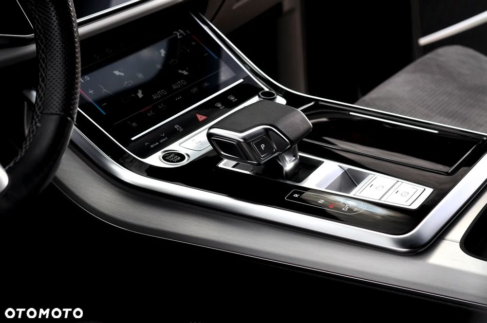 Audi Q7 50 TDI mHEV Quattro Black Edition Tiptr - 27