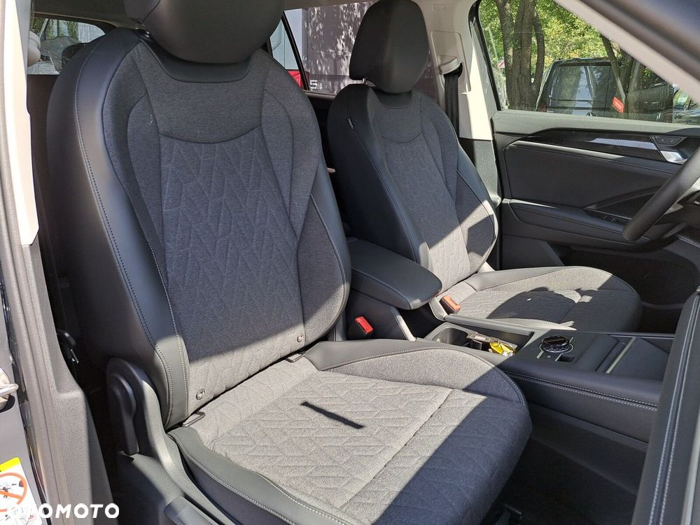 Volkswagen Tayron 2.0 TSI 4Mot Life Plus DSG - 13