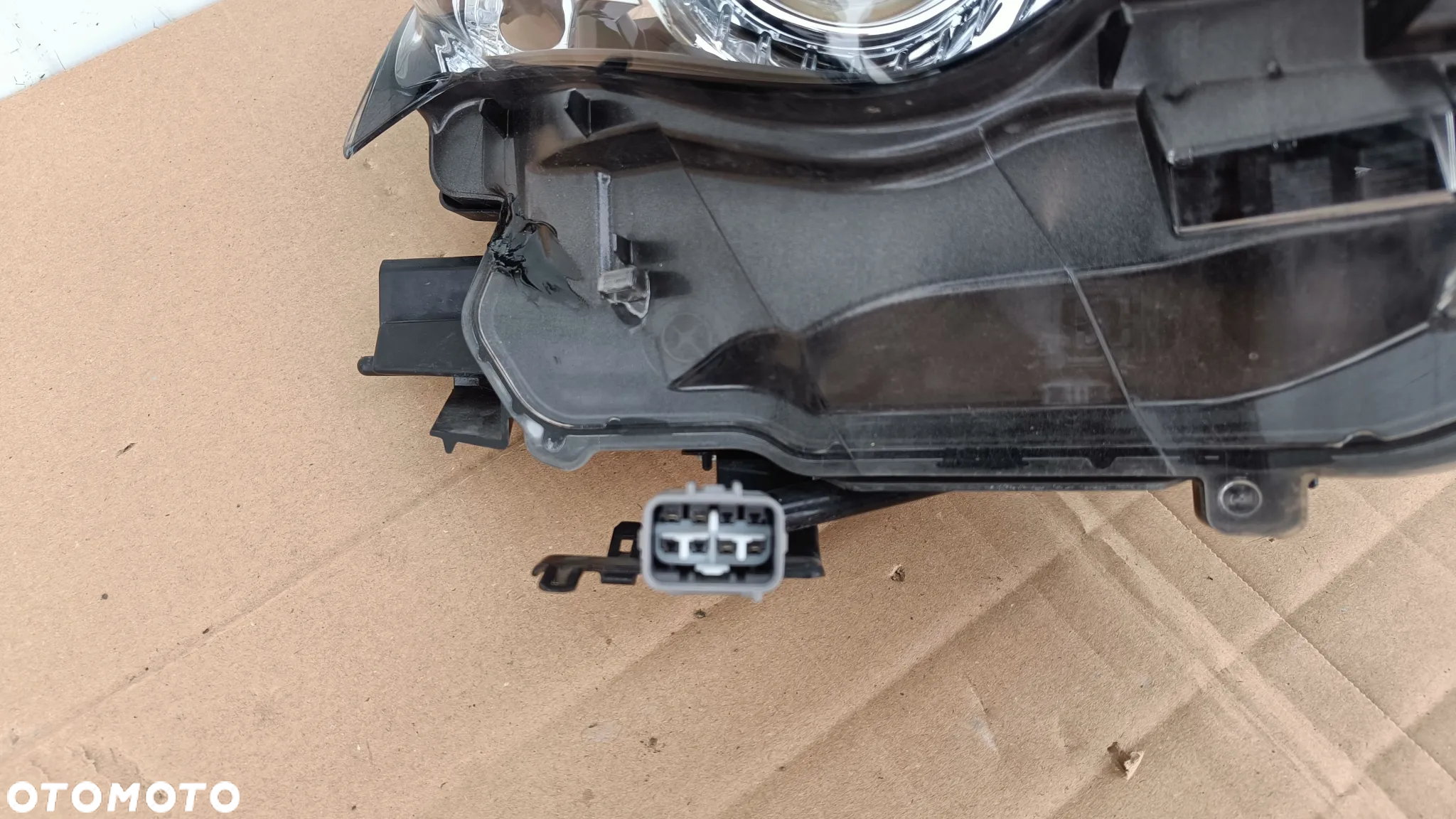 LEXUS IS ISF III XENON LAMPA PRAWA PRZÓD - 5