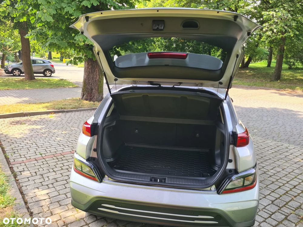Hyundai Kona - 4