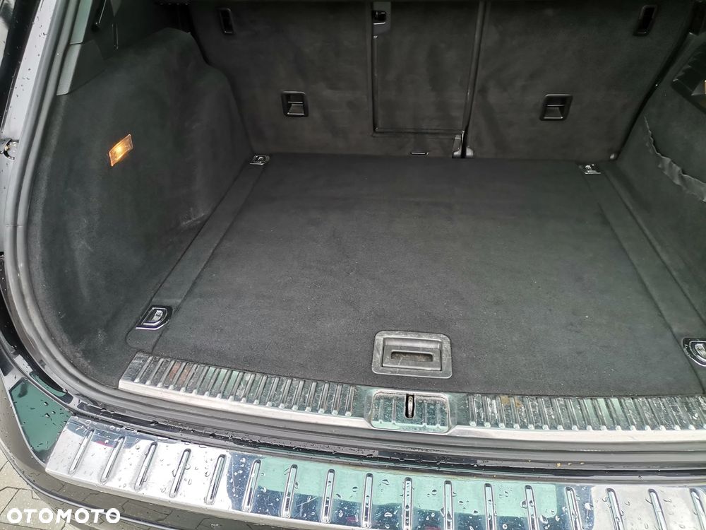 Volkswagen Touareg - 25