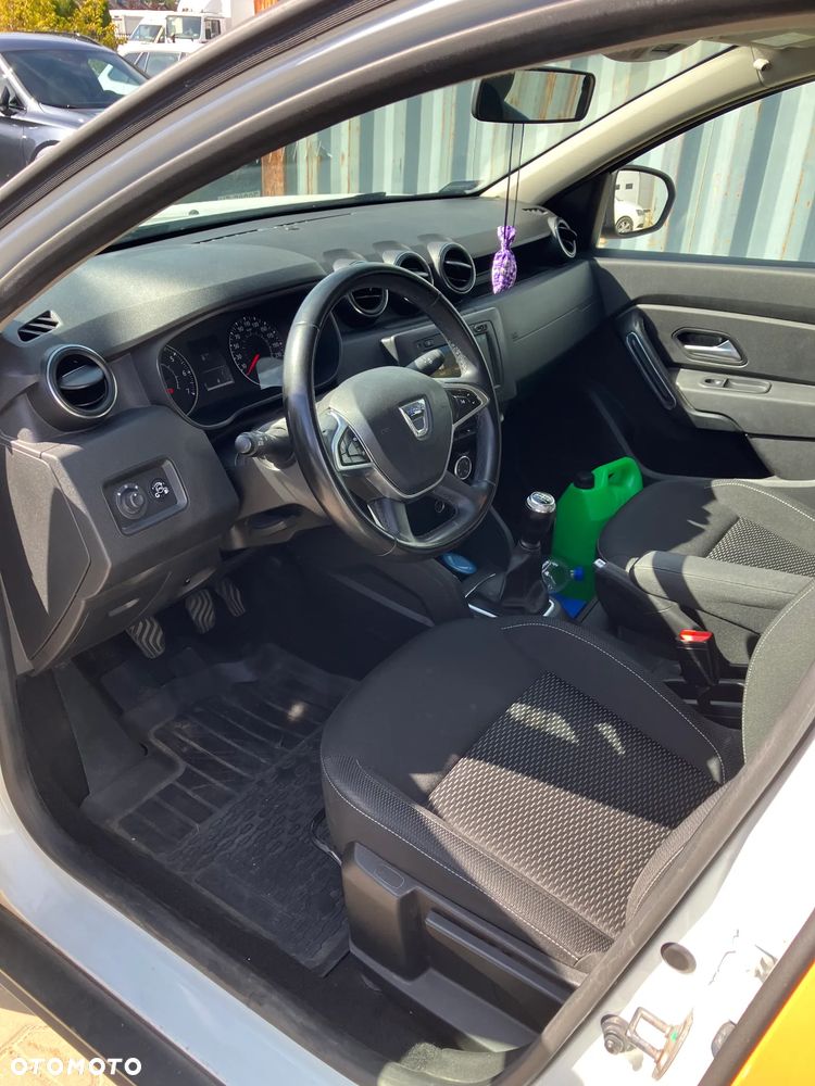 Dacia Duster 1.6 SCe Ambiance S&S - 16